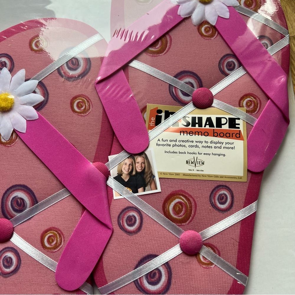 Flip flop memo board! - Picture 3 of 5